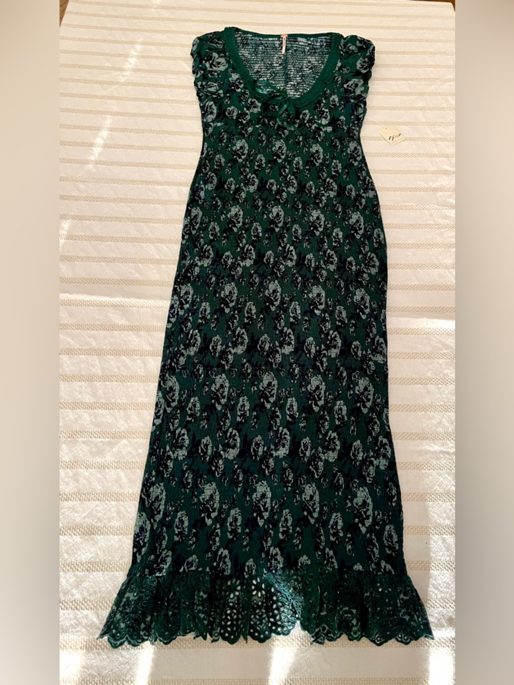 Free People McKenna Floral Smocked Dress -NWT - Picture 4 of 12